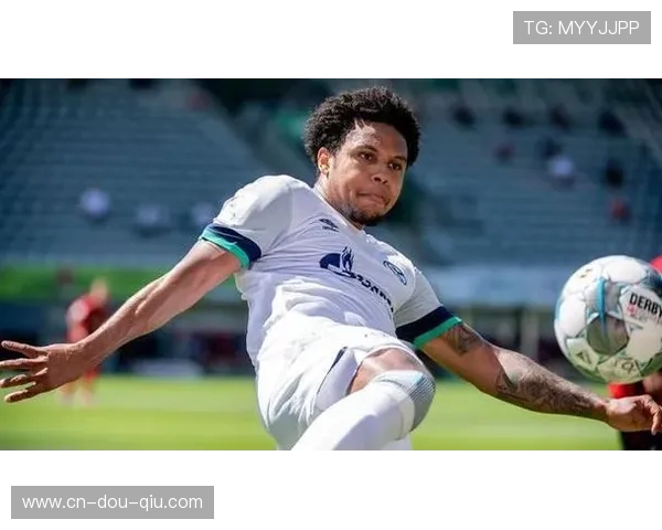 里昂需筹集1亿欧元减债，出售法国U21国脚昆贝迪至沃尔夫斯堡