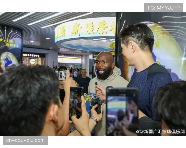 官方消息：新疆广汇外援多米尼克·琼斯因腿部拉伤，预计缺席剩余常规赛